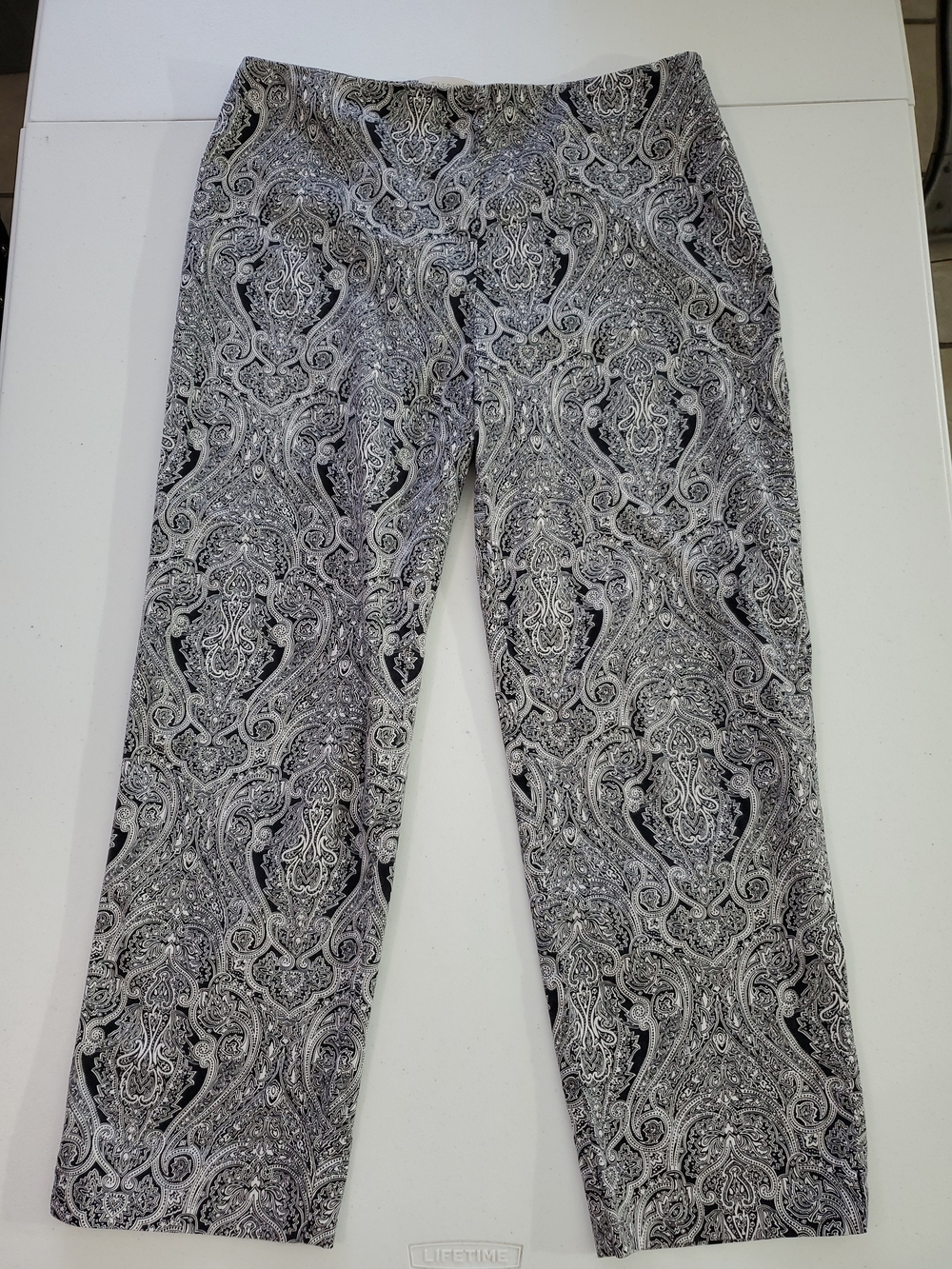 Talbots Sz 10 Black & White Paisley Side Zip Straight-Leg Pants